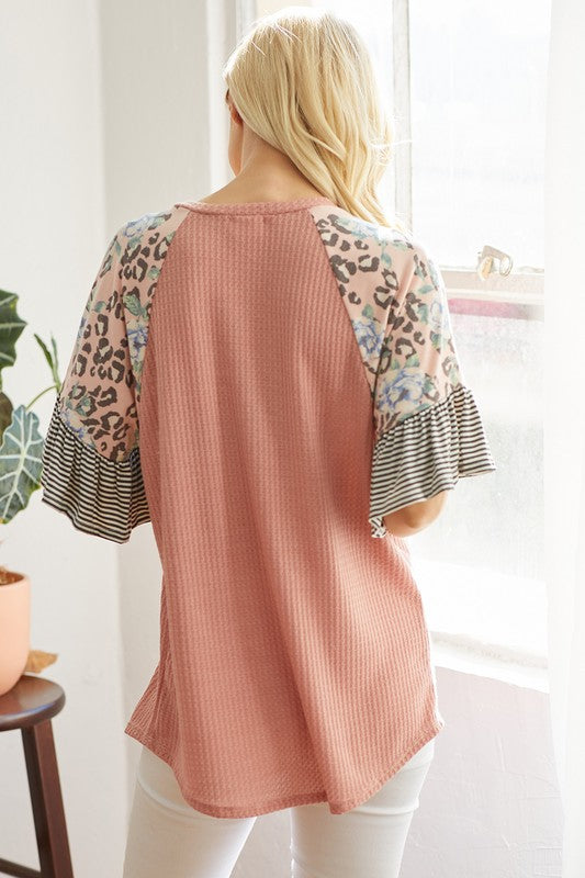 TSS Mauve Set It Up V-Neck Top