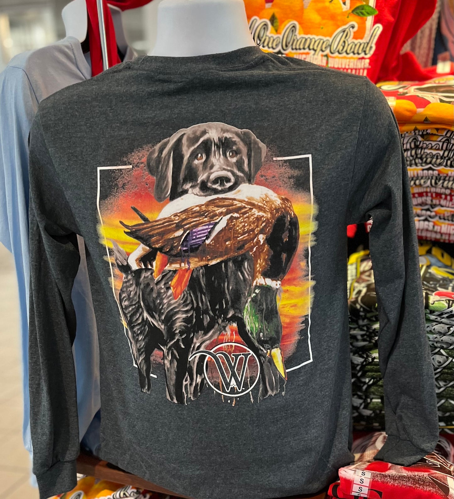 Black Lab with Duck Long Sleeve Tee (Heather Gray)