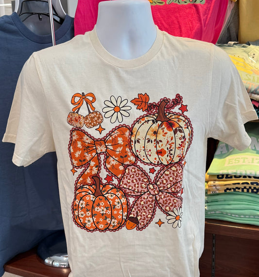 Fall Pumpkins Graphic T-shirt (Short Sleeve Natural)