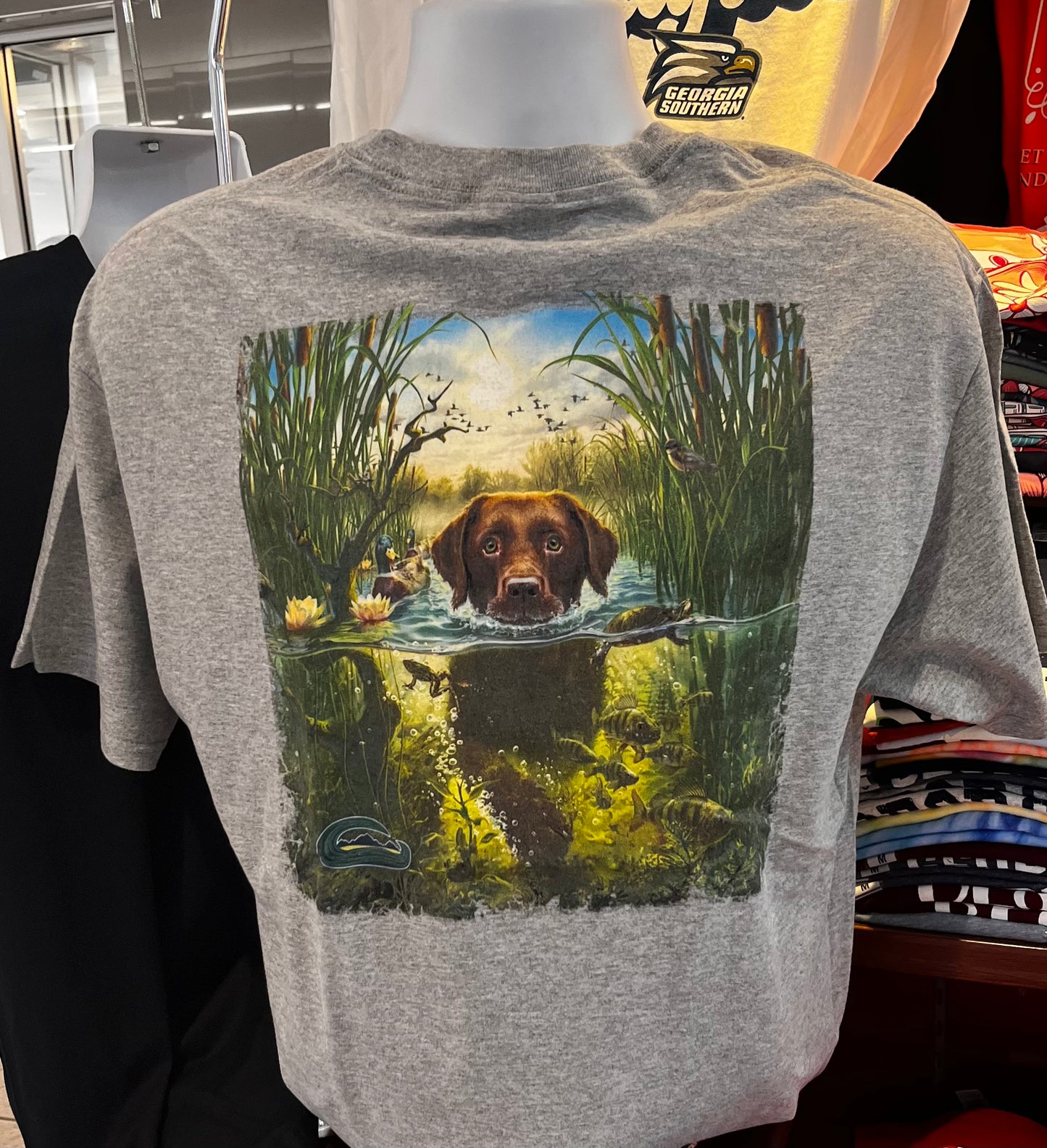 Chocolate Lab in Marsh in  Short Sleeve Tee (Light gray)