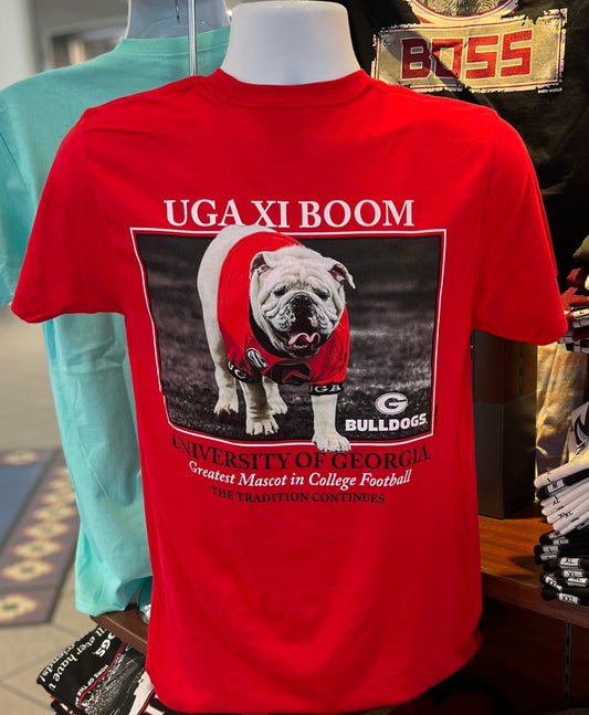 Georgia Bulldogs T-shirt “Here Comes the Boom Graphic Tee” (Short Sleeve Red)